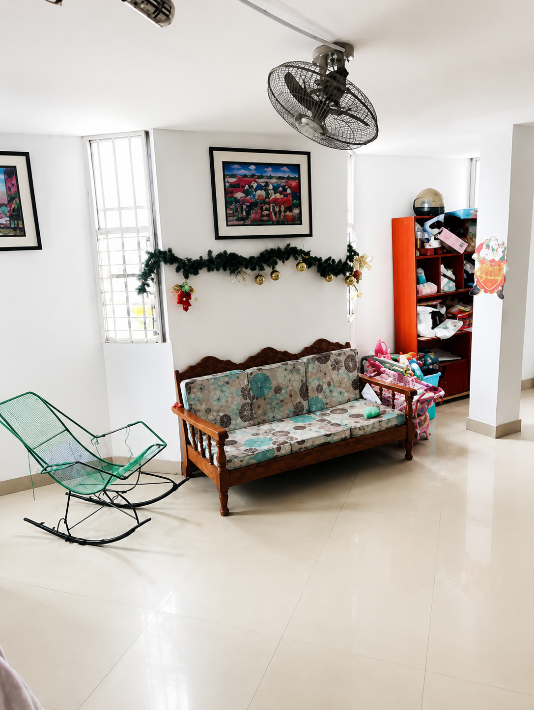 Casa a 3cdr de la Banda de shilcayo