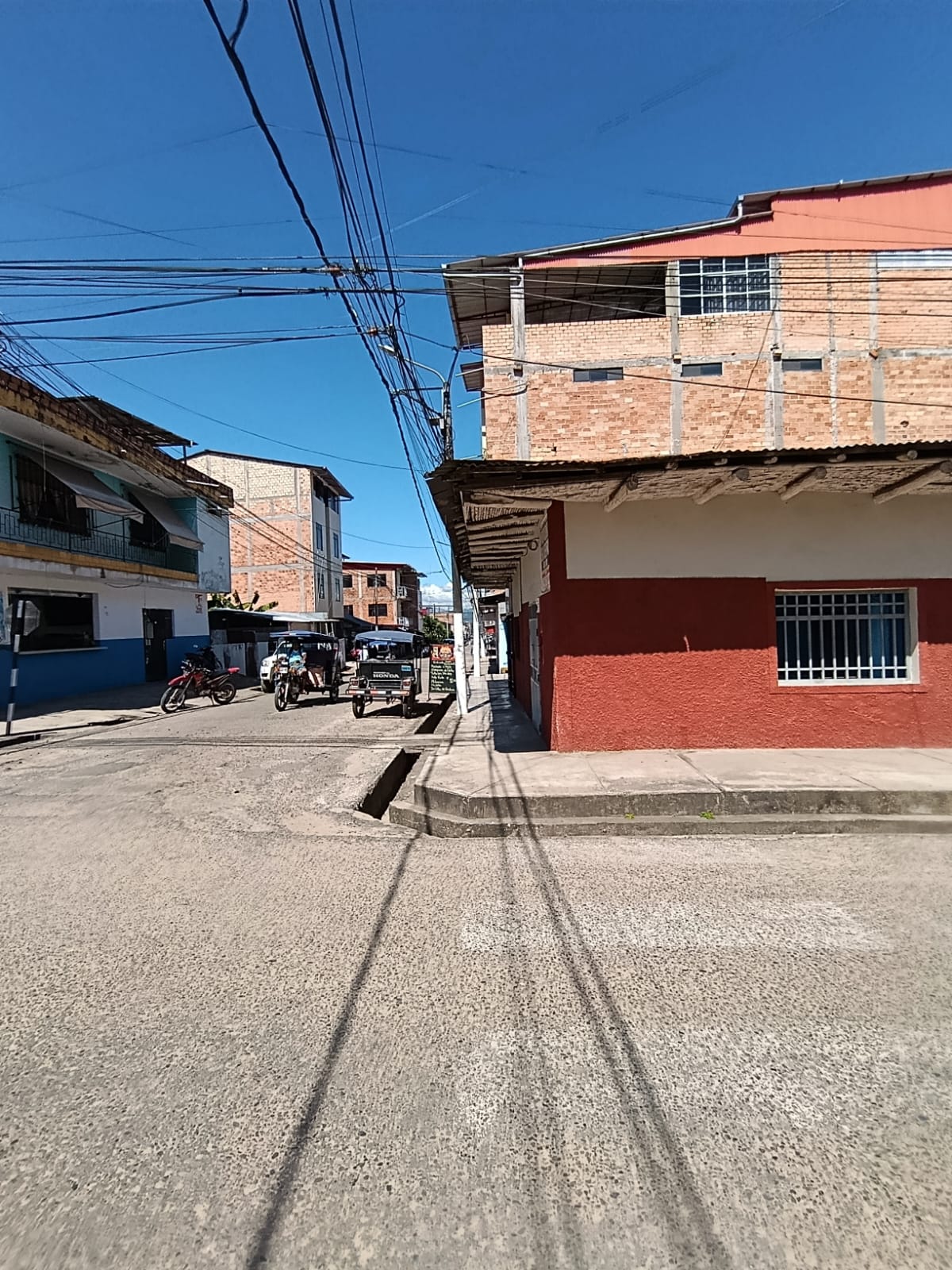 Propiedad en VENTA frente a la Plaza de Armas de Morales