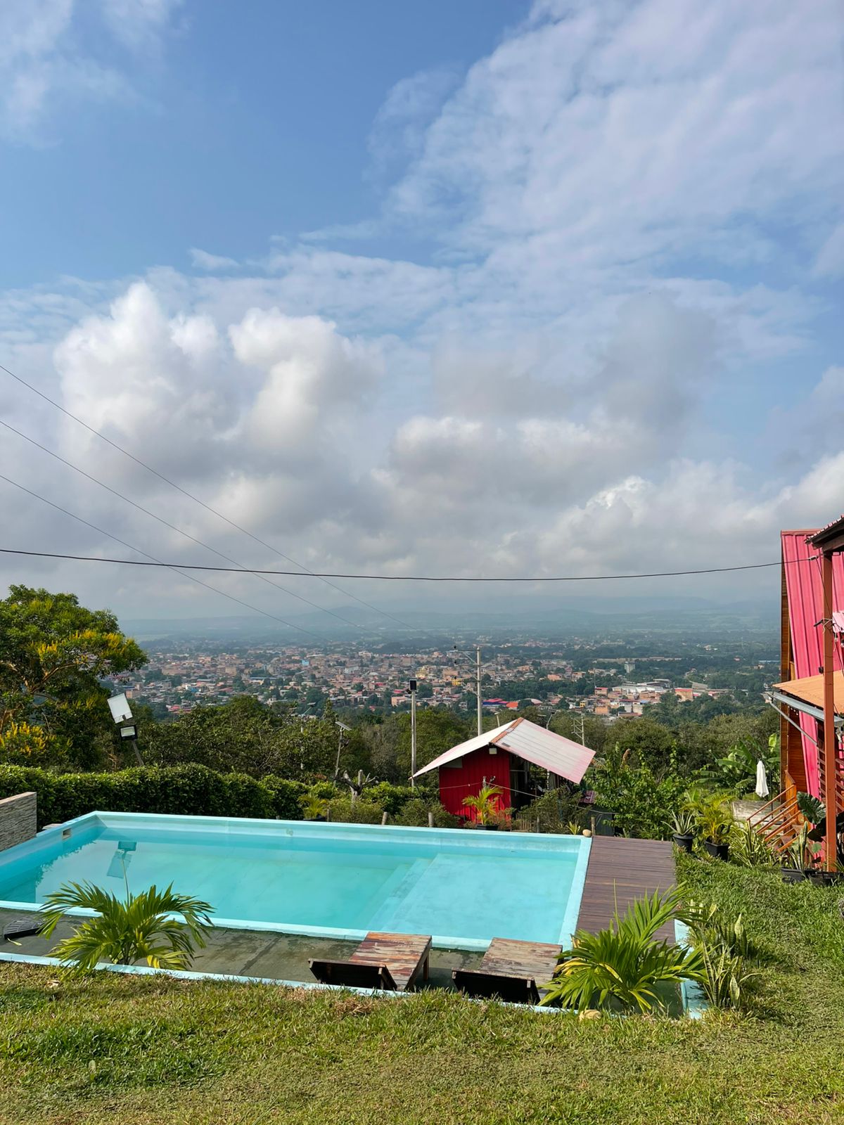 OPORTUNIDAD DE INVERSIÓN TURÍSTICA Y AIRBNB EN TARAPOTO 🌿✨